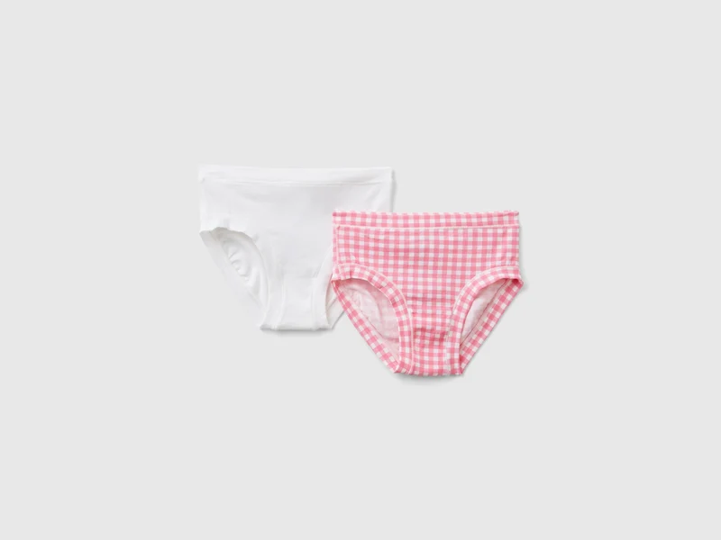 Zwei Slip aus super stretchiger Bio-Baumwolle