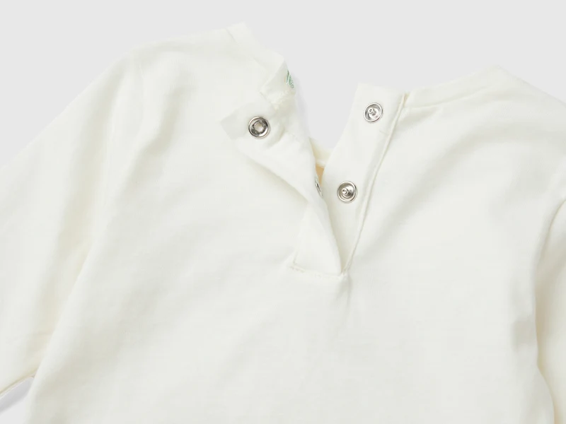 T-Shirt aus warmer Baumwolle mit Rüschen