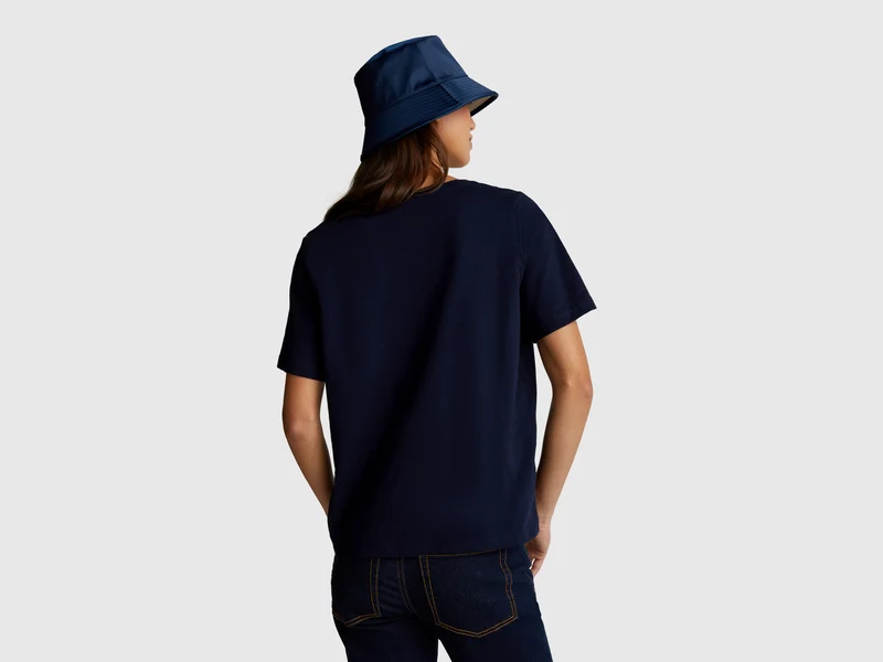 T-Shirt aus geflammter Baumwolle mit V-Ausschnitt