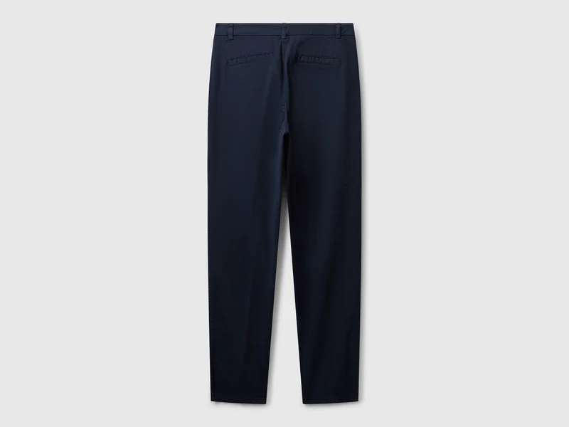 Slim Fit Chinohose aus dunkelblauer Baumwolle