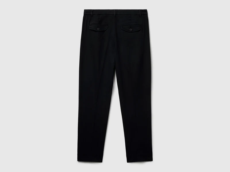 Verkürzte Chinos aus Stretch-Baumwolle