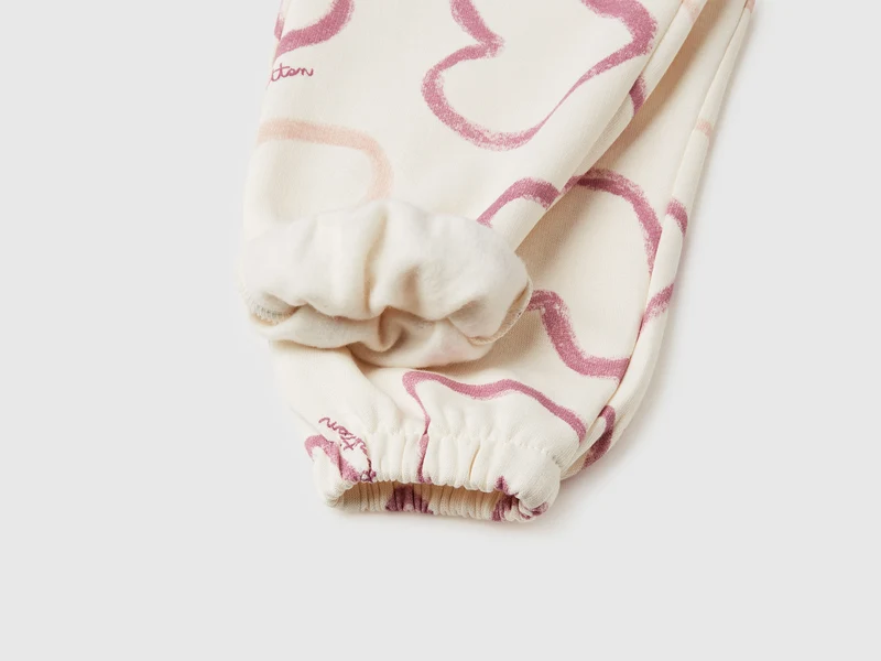 Hose mit Herz-Print