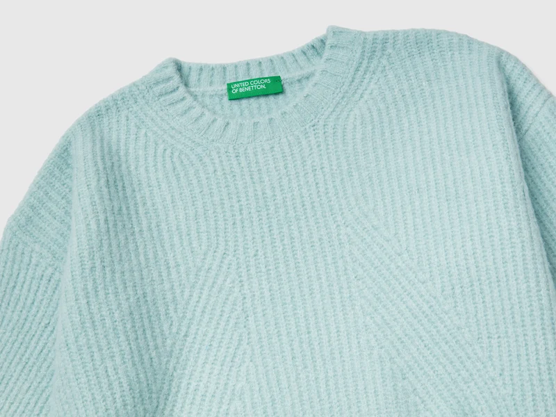 Pullover aus einer stretchigen Baumwollmischung