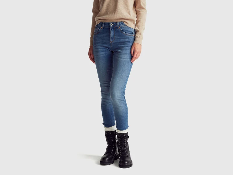 Push-Up-Jeans im Skinny Fit