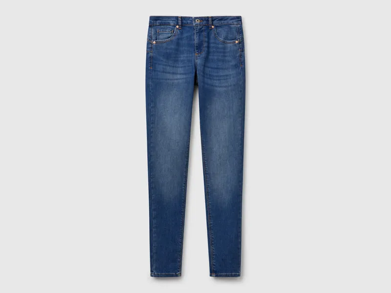 Push-Up-Jeans im Skinny Fit