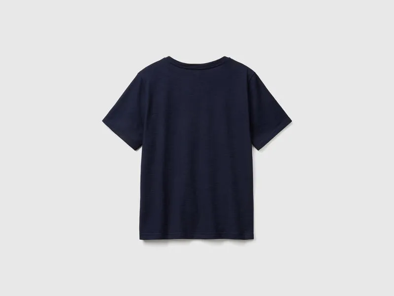 T-Shirt mit Rundhalsausschnitt aus geflammter Baumwolle