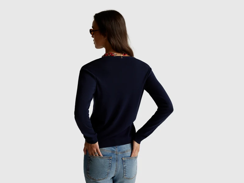 Pullover mit V-Ausschnitt aus reiner Baumwolle