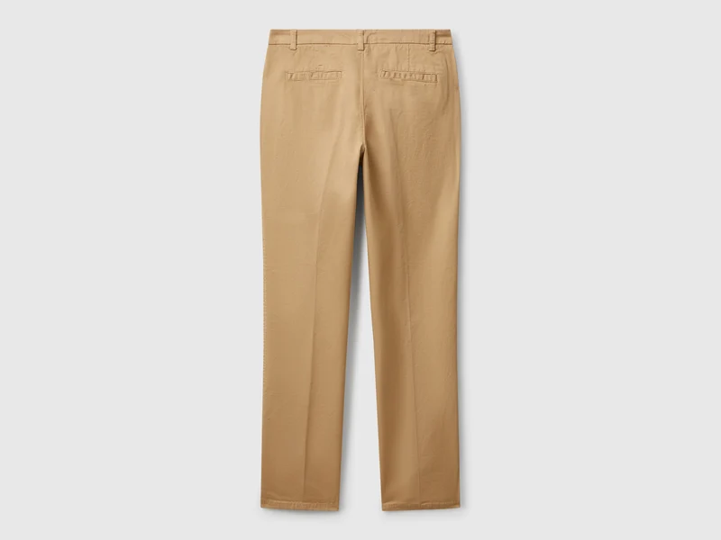 Slim Fit Chinohose aus camelfarbener Baumwolle