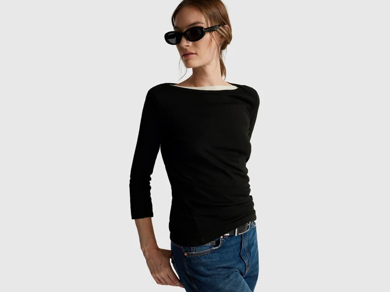 T-Shirt mit U-Boot-Ausschnitt