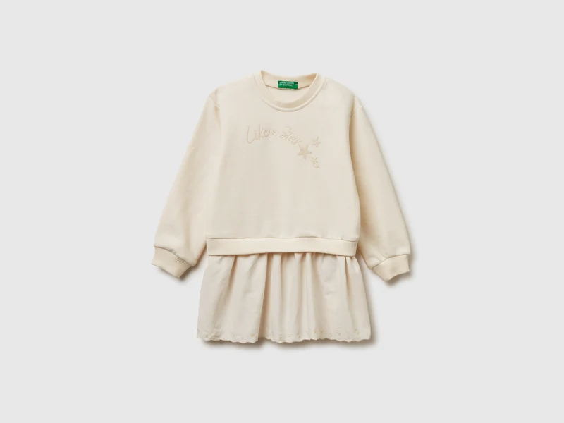 Kleid aus Sweatshirt und Samt
