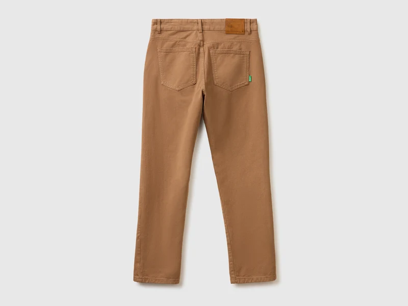 Fünf-Taschen-Hose in regulärer Passform