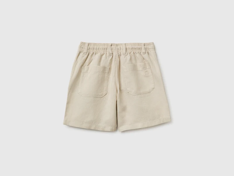 Shorts aus Leinenmischgewebe
