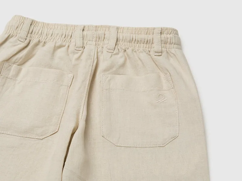 Shorts aus Leinenmischgewebe