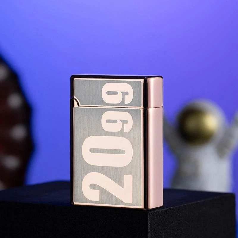 Elegant Metal Windproof Lighter - Creative and Stylish Design