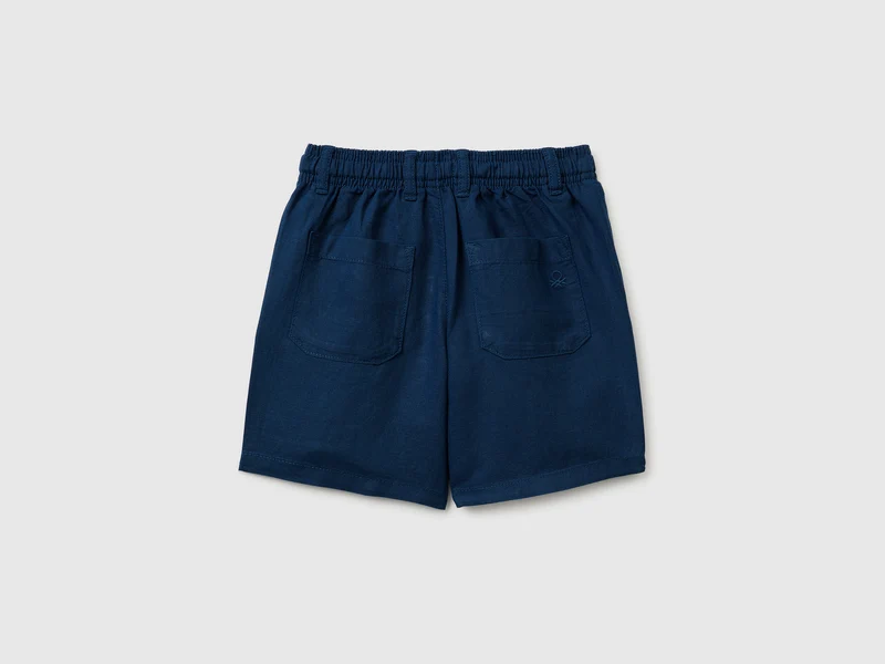 Shorts aus Leinenmischgewebe