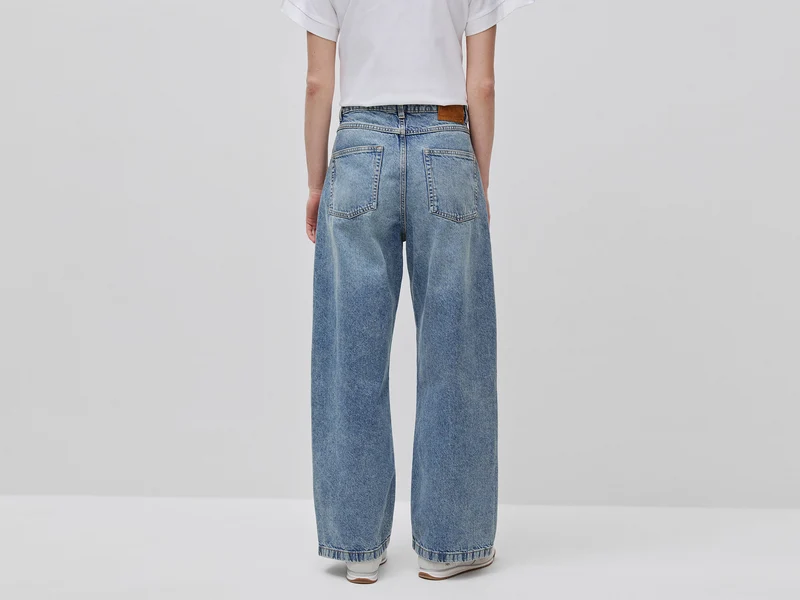 Jeans mit lockerer Passform