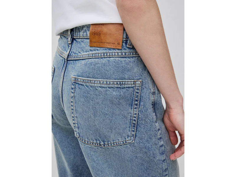 Jeans mit lockerer Passform
