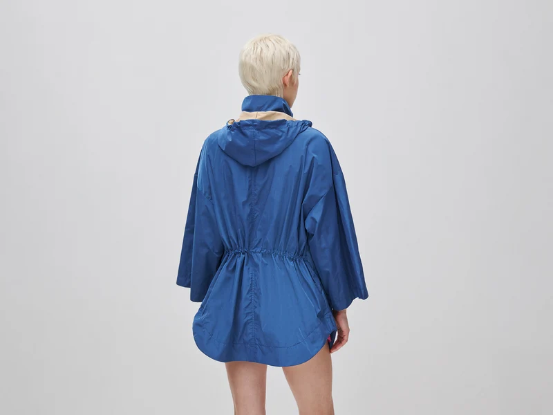 Großer Parka mit Kapuze