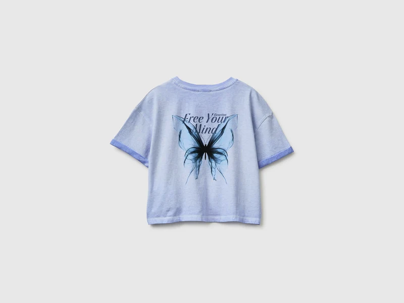 T-Shirt mit Aufdruck und Knoten