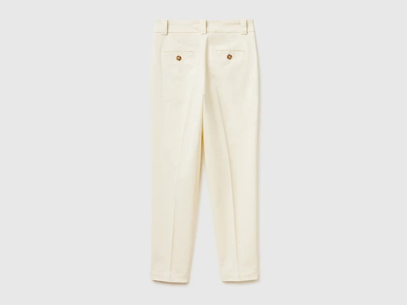 Schmal geschnittene Hose