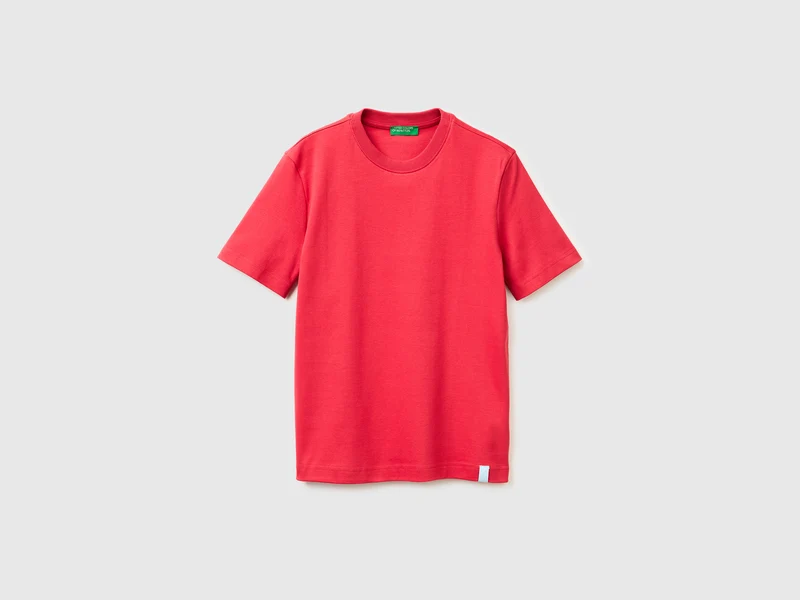 T-Shirt mit normaler Passform und Rundhalsausschnitt