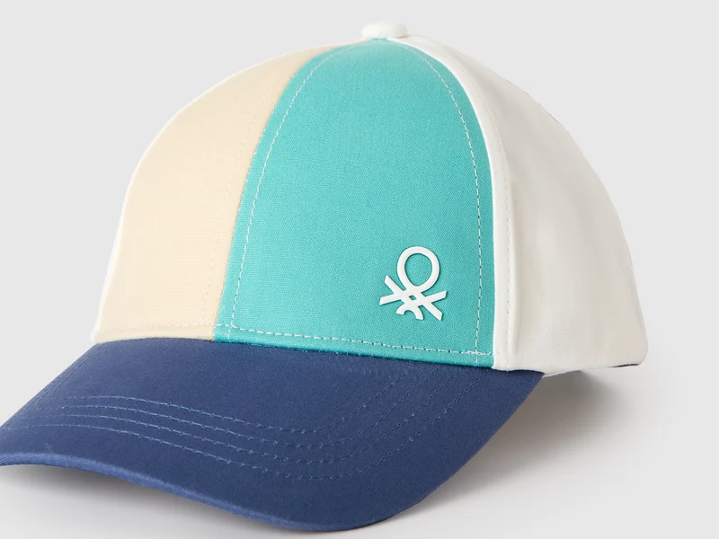 Baseballkappe mit Farbblockmuster