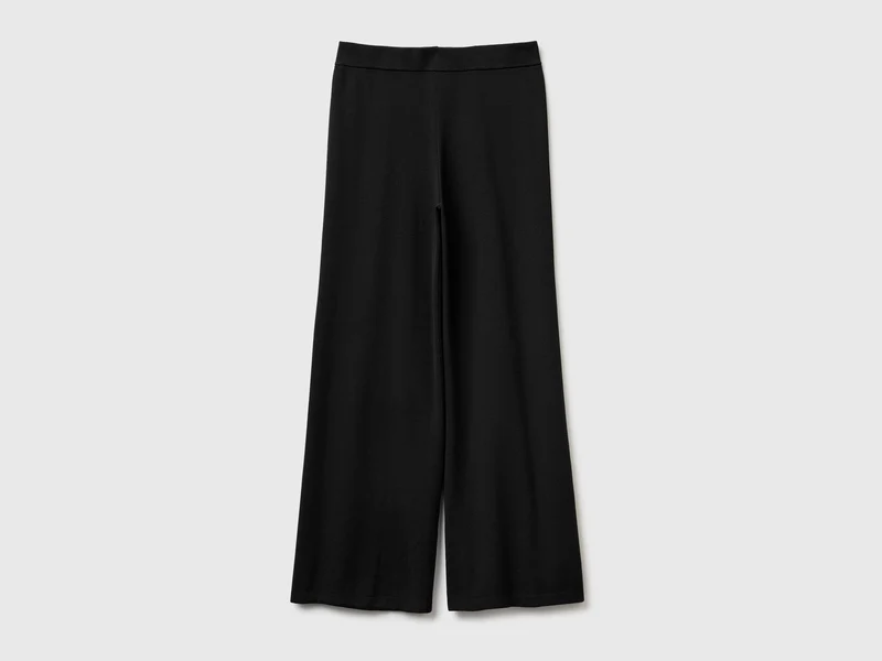 Strickhose mit weitem Bein