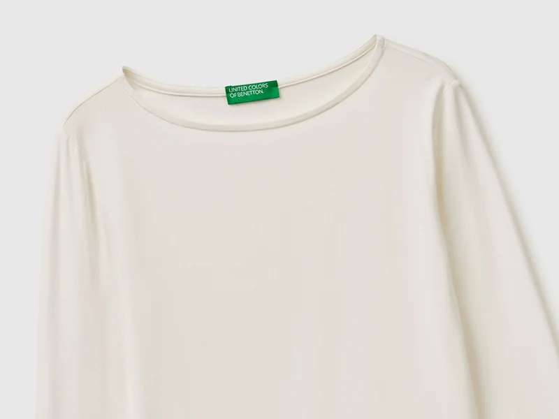 T-Shirt mit U-Boot-Ausschnitt