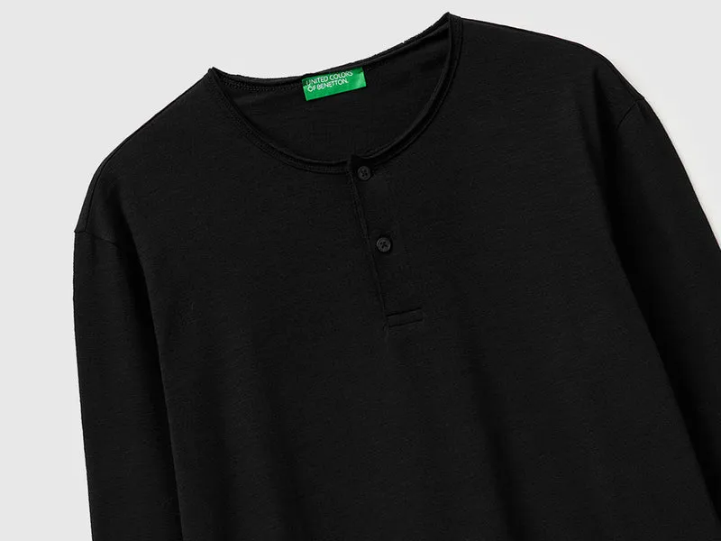 T-Shirt mit Henley-Ausschnitt