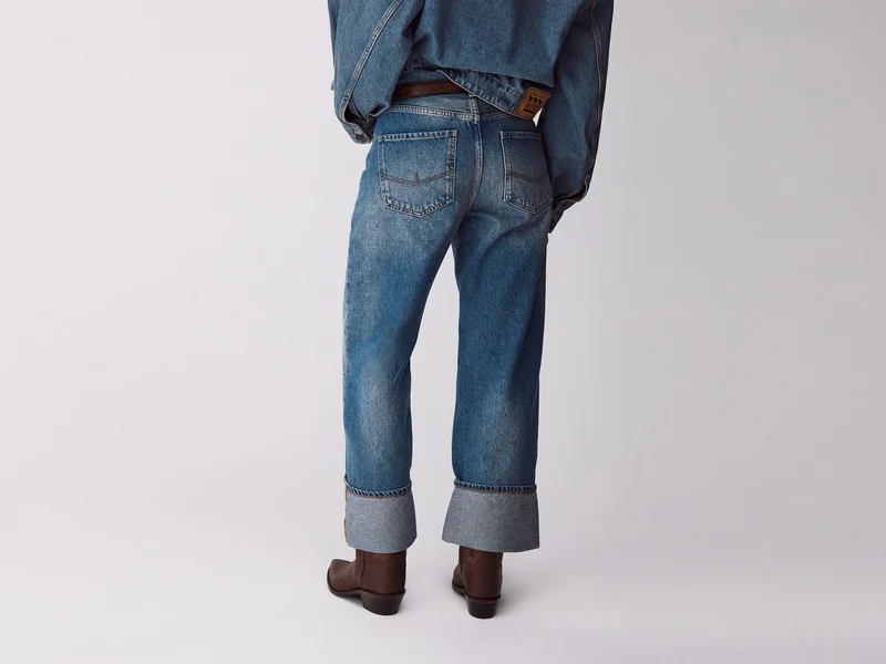 Vintage-Waschung, verkürzte Jeans mit umgeschlagenem Saum