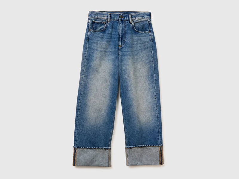Vintage-Waschung, verkürzte Jeans mit umgeschlagenem Saum