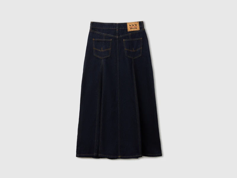 Überarbeiteter Jeansrock mit Effekt