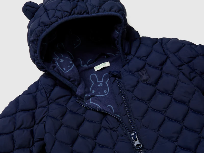 Daunenjacke mit Kapuze