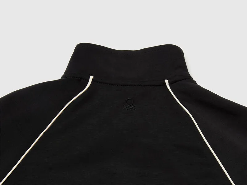 Neopren-Sweatshirt mit hohem Kragen
