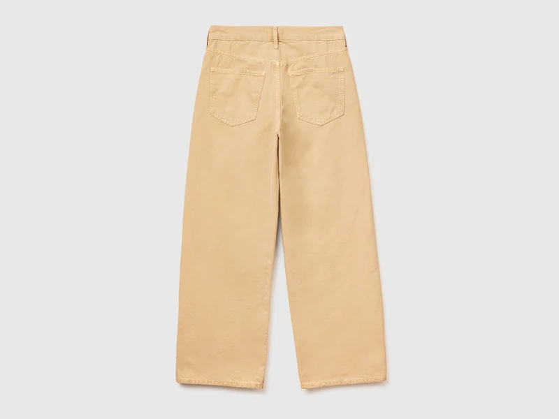 Weit geschnittene Canvas-Hose
