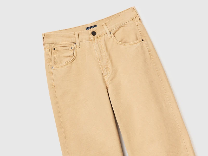 Weit geschnittene Canvas-Hose