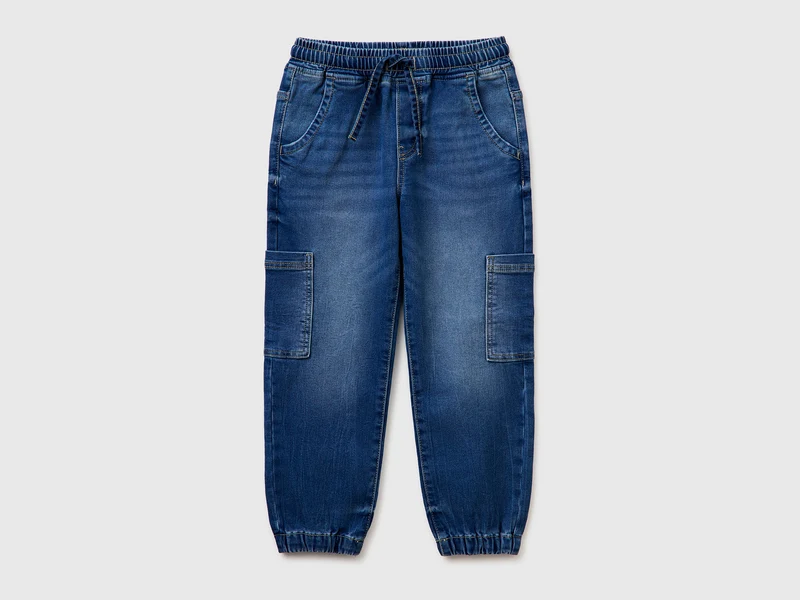 Jeans-Jogginghose mit extra großen Taschen