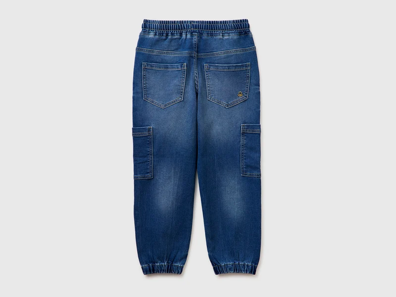 Jeans-Jogginghose mit extra großen Taschen