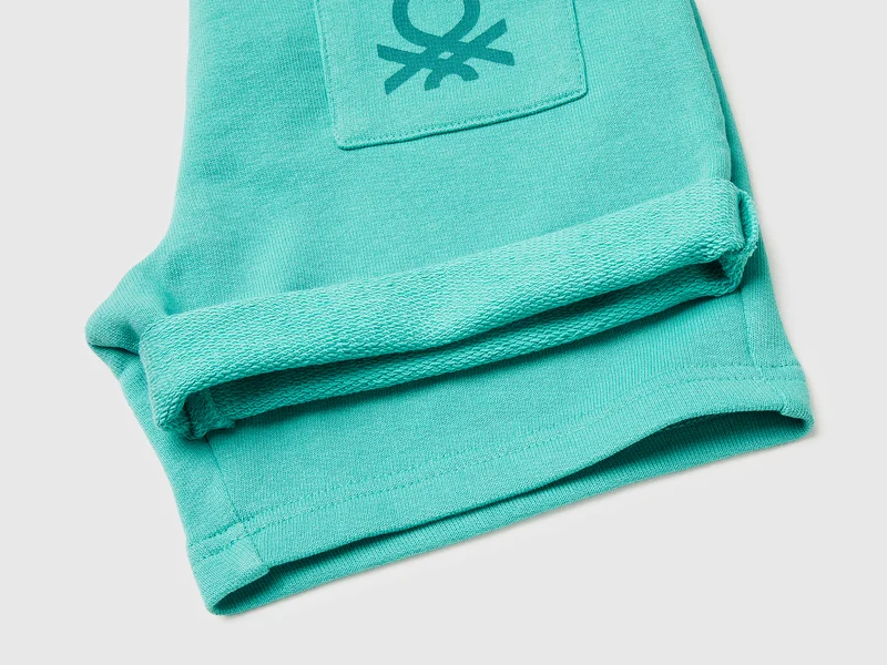 Bermuda-Shorts aus Baumwollfleece