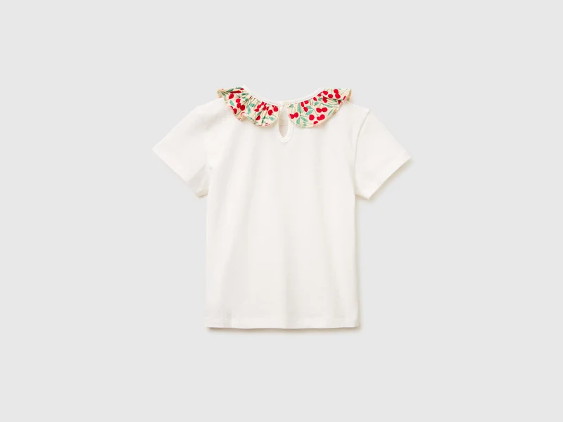 T-Shirt mit Rüschen am Kragen