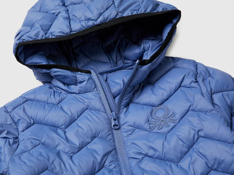 Wattierte Jacke mit Kapuze