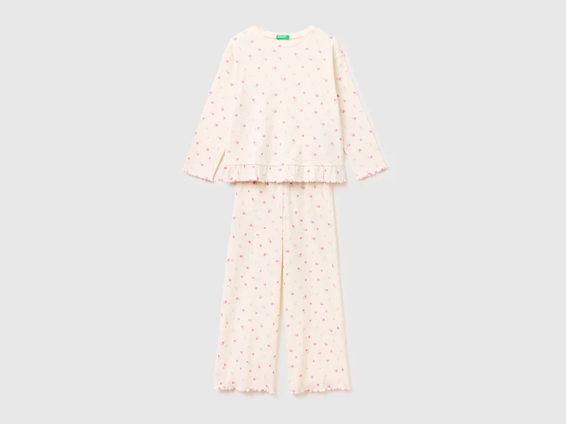 Pyjama mit Blumenmuster