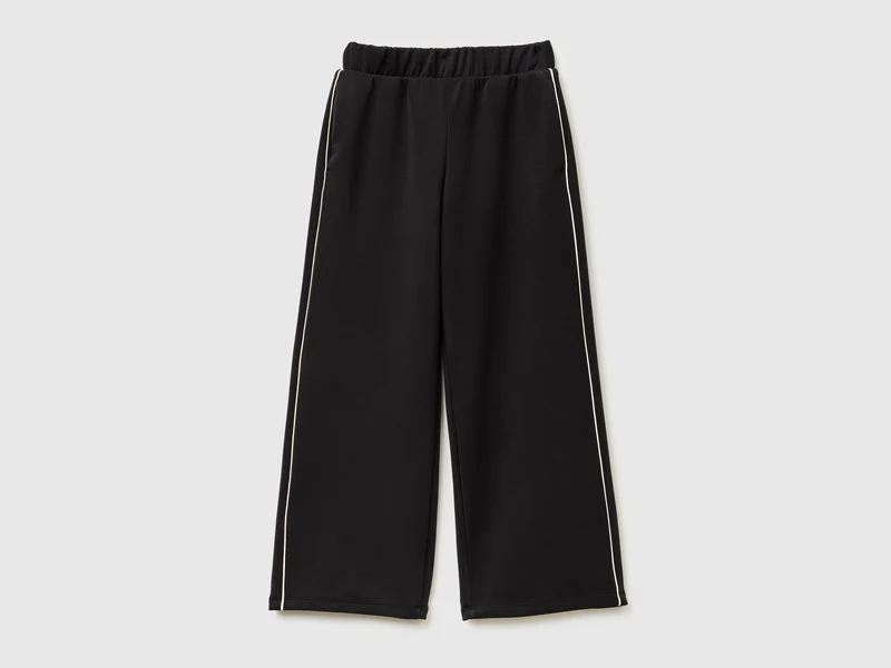 Neoprenhose mit weiter Passform